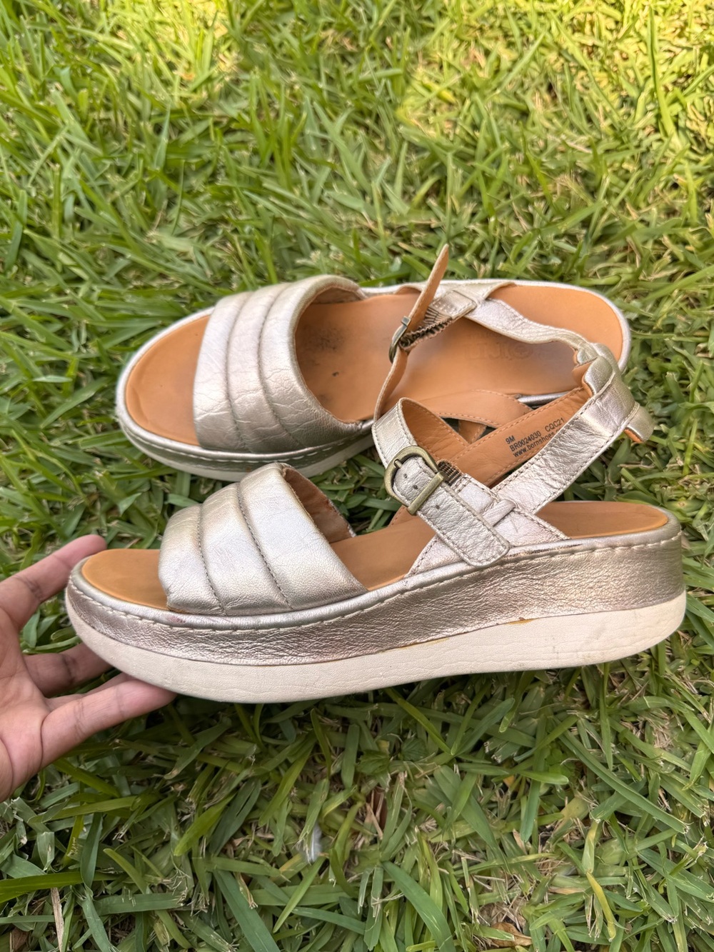 Born Silver Quilted Platform Sandals Strap Buckle - Picture 3 of 9
